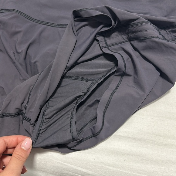 Lululemon shorts with lining - Picture 3 of 4